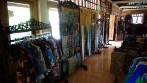 Wisata Kampung Batik Giriloyo