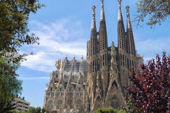 tempat wisata terbaik di Barcelona Spanyol - Sagrada Familia